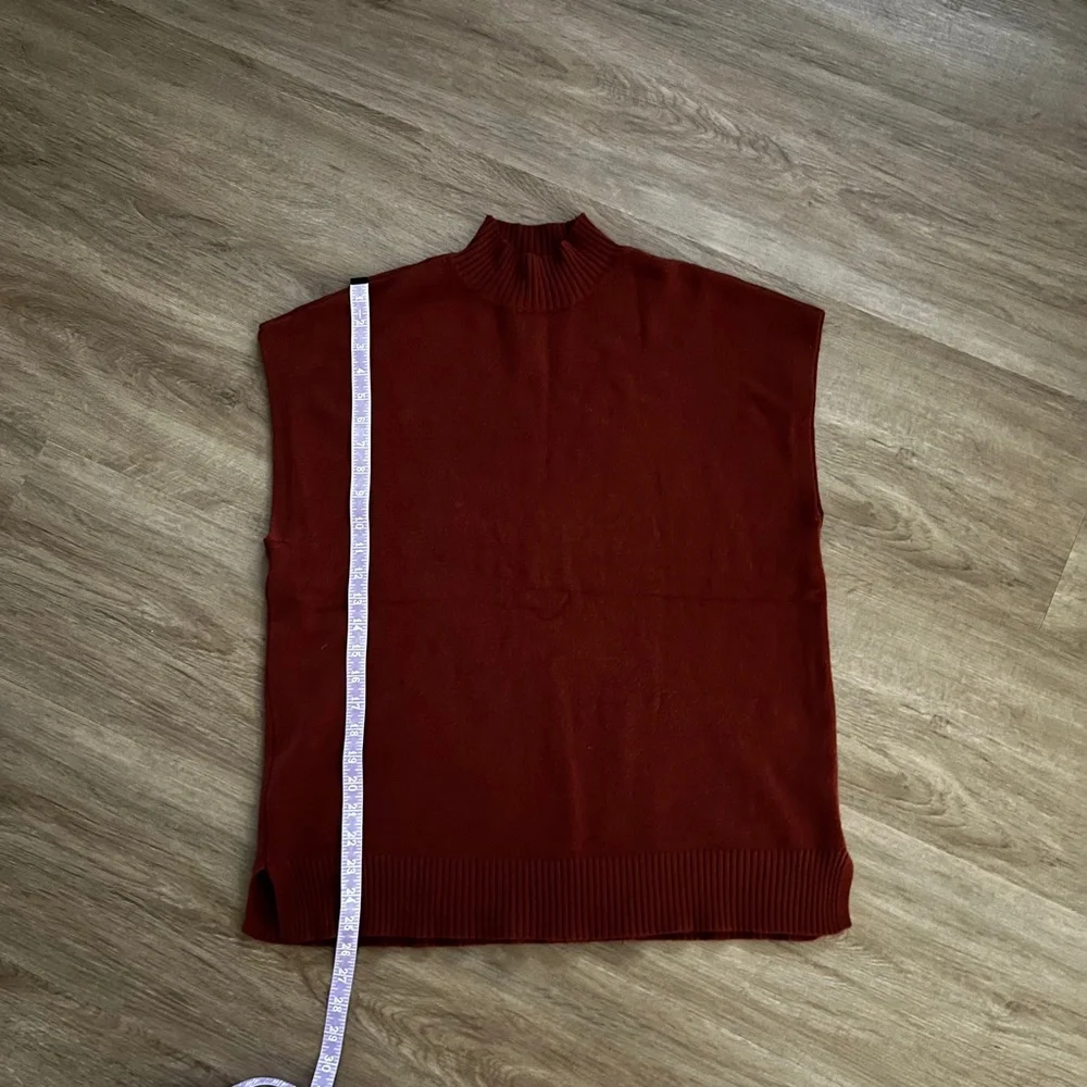 NWOT Cyrus Mock Neck Sweater Vest/Size Medium